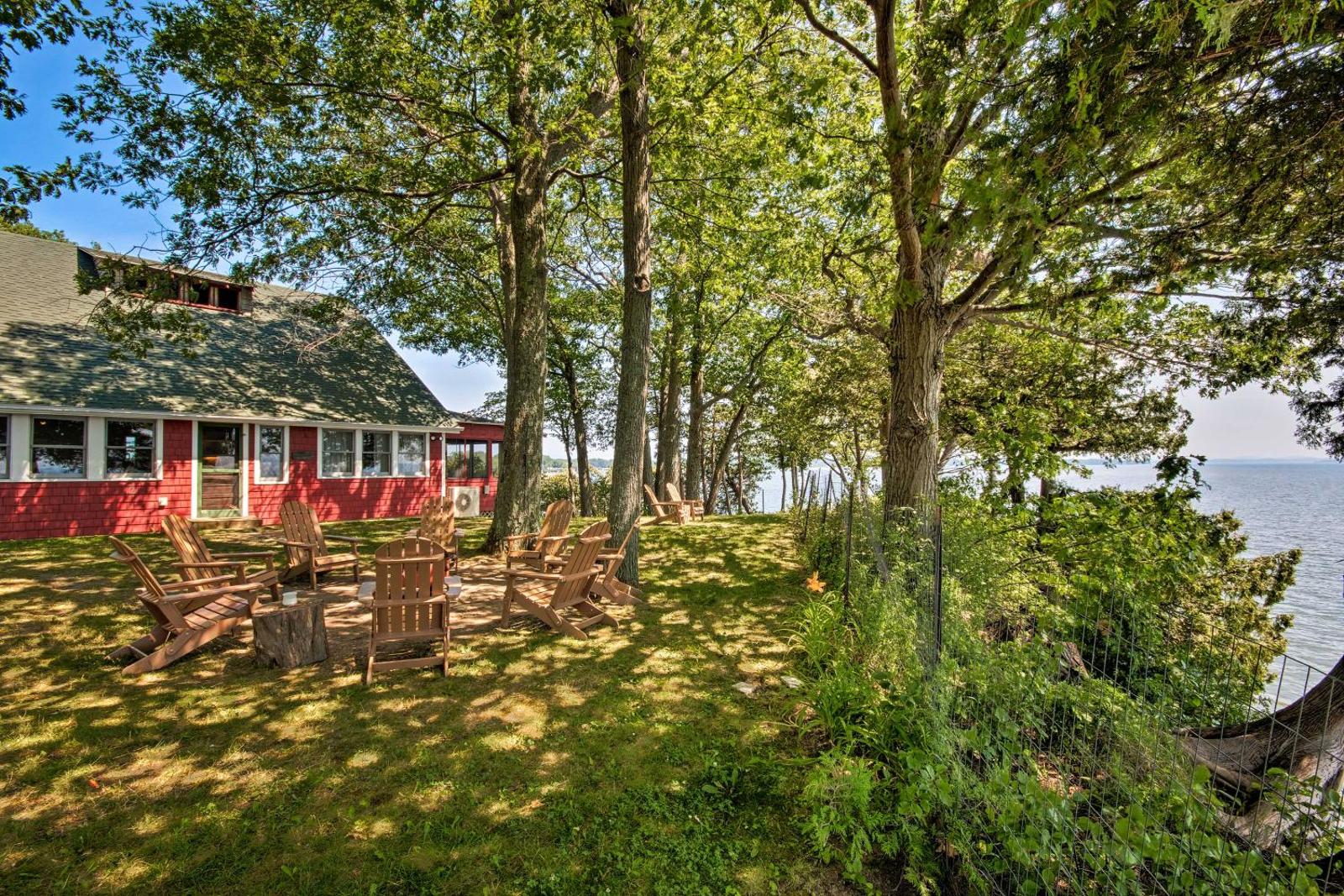 Rustic Lake House on Lake Champlains Barney Point Main image 1